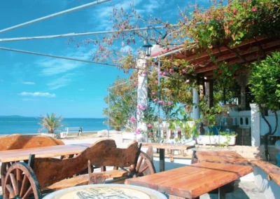 Aloha Bistro Vir